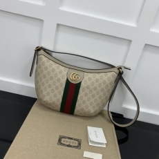 Gucci Hobo Bags